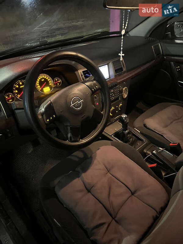 Універсал Opel Vectra 2004 в Києві фото 5 Універсал Opel Vectra 2004 в Києві