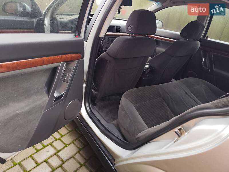 Седан Opel Vectra 2002 в Бердичеве