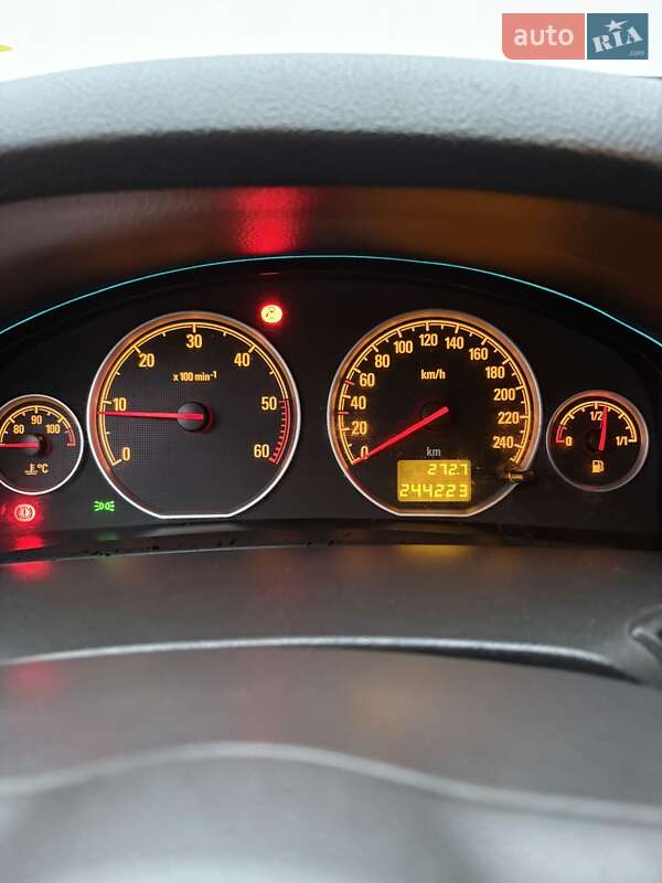 Универсал Opel Vectra 2006 в Житомире