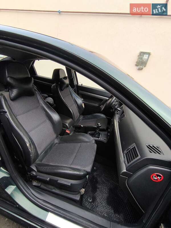 Ліфтбек Opel Vectra 2003 в Дрогобичі