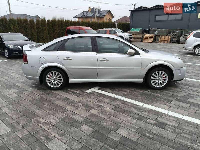 Седан Opel Vectra 2004 в Луцке фото 5 Седан Opel Vectra 2004 в Луцке