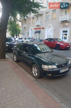 Седан Opel Vectra 1998 в Харкові