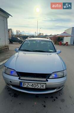 Универсал Opel Vectra 1998 в Лебедине