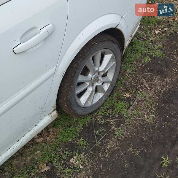 Седан Opel Vectra 2008 в Верхнеднепровске