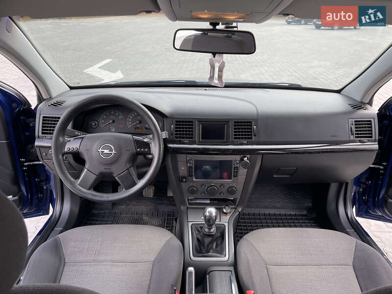 Седан Opel Vectra 2003 в Тульчине