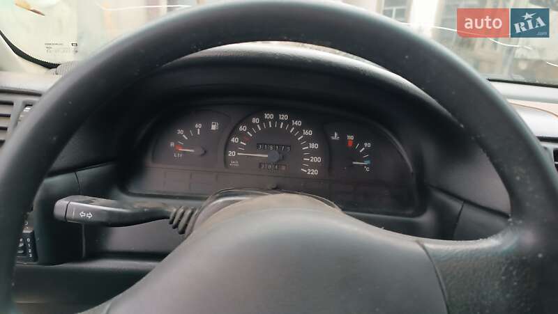 Седан Opel Vectra 1992 в Києві