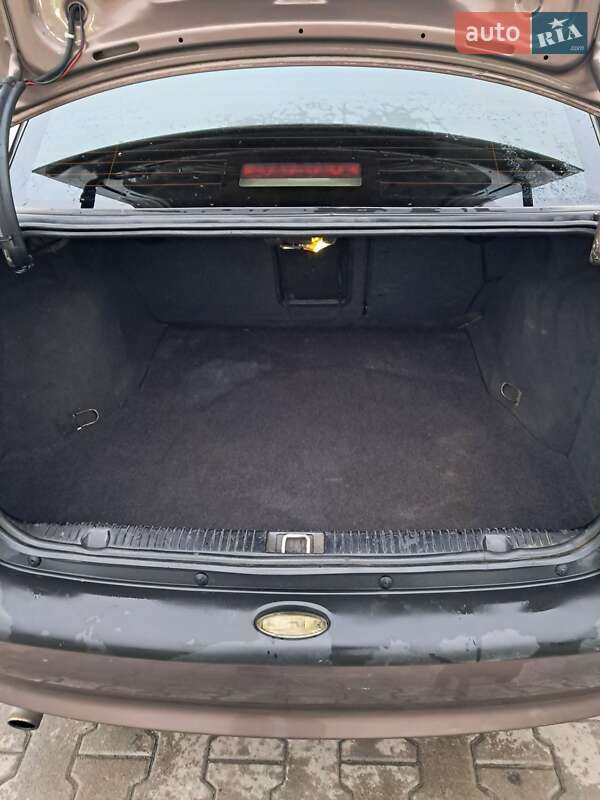 Седан Opel Vectra 1998 в Радехове