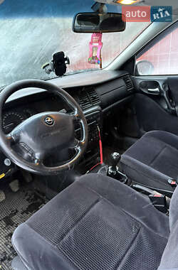 Седан Opel Vectra 2001 в Бучачі