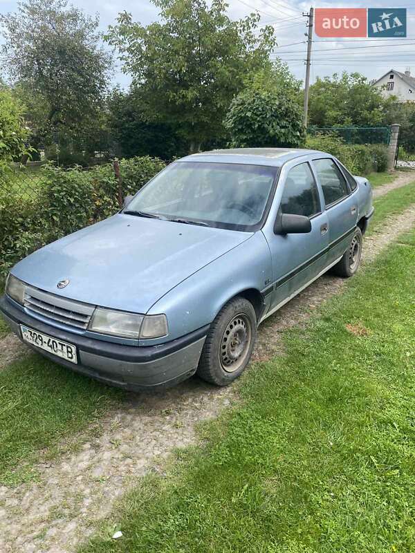 Седан Opel Vectra 1991 в Самборе