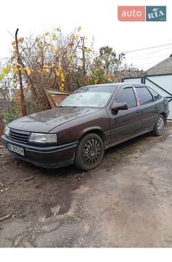 Лифтбек Opel Vectra 1992 в Первомайске