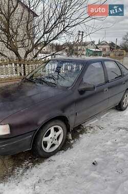 Ліфтбек Opel Vectra 1992 в Рожище