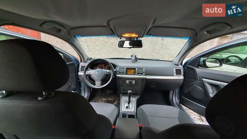 Седан Opel Vectra 2006 в Киеве