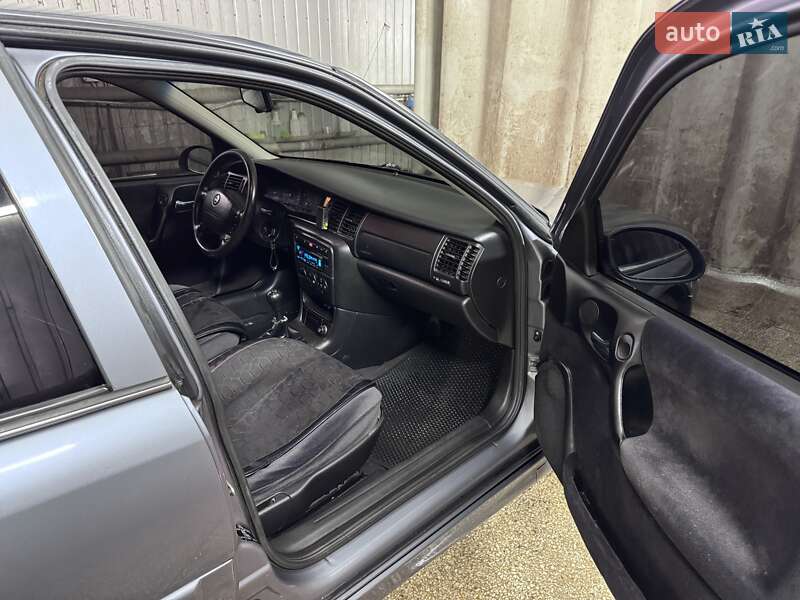 Седан Opel Vectra 2001 в Балаклії фото 13 Седан Opel Vectra 2001 в Балаклії