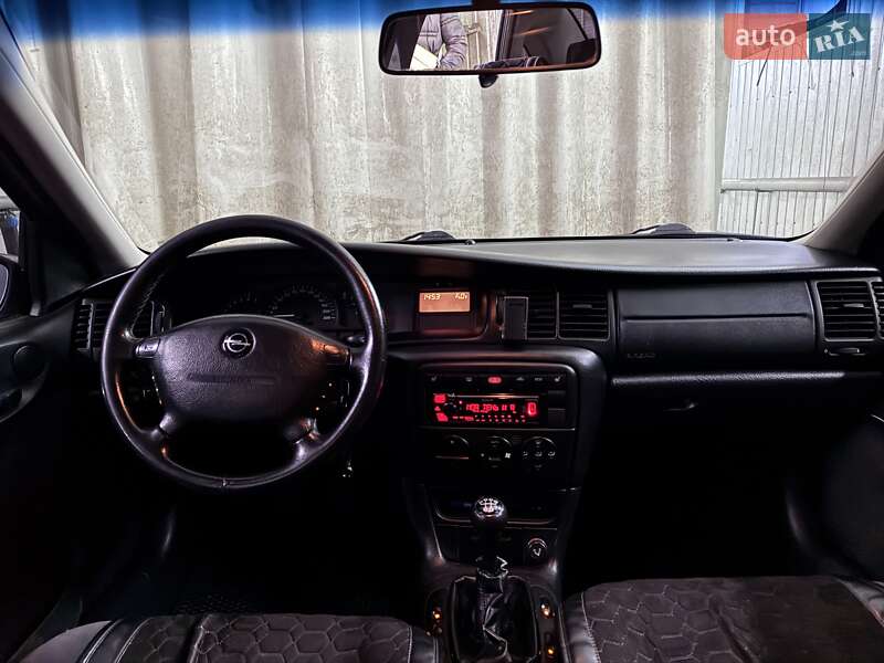 Седан Opel Vectra 2001 в Балаклії фото 14 Седан Opel Vectra 2001 в Балаклії