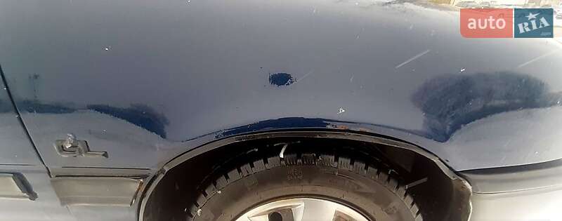 Лифтбек Opel Vectra 1990 в Кропивницком