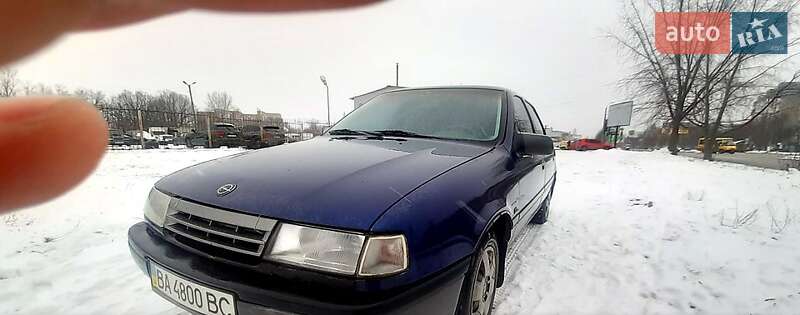Лифтбек Opel Vectra 1990 в Кропивницком