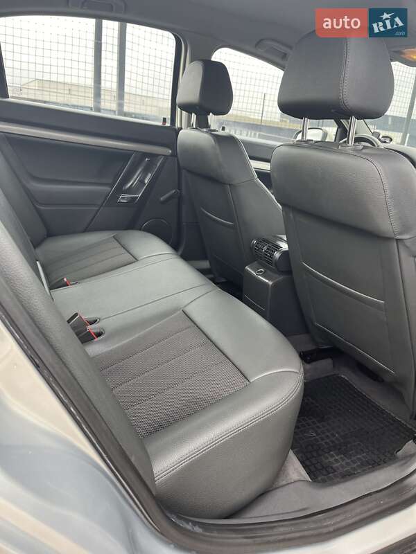 Седан Opel Vectra 2008 в Мукачево