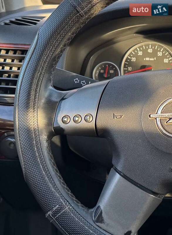 Седан Opel Vectra 2004 в Киеве фото 16 Седан Opel Vectra 2004 в Киеве