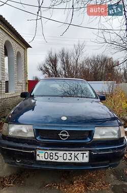 Ліфтбек Opel Vectra 1995 в Рокитному