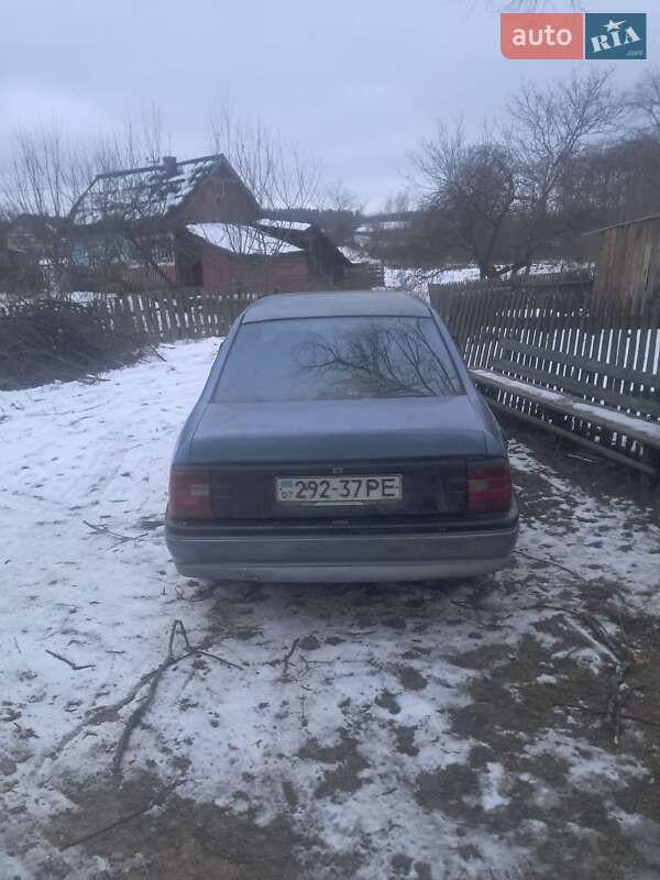 Седан Opel Vectra 1989 в Старой Жадовой фото 3 Седан Opel Vectra 1989 в Старой Жадовой