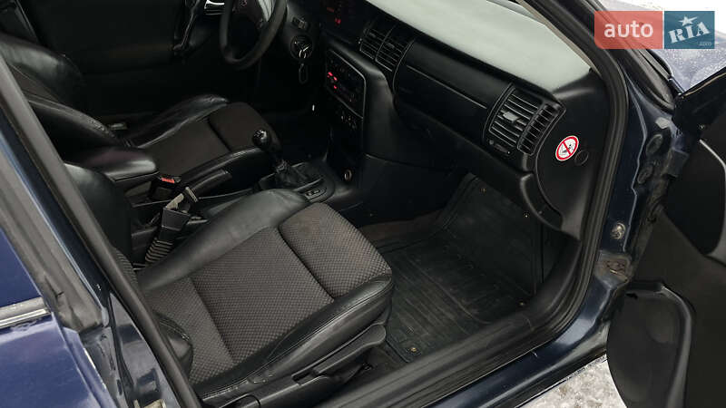 Ліфтбек Opel Vectra 2001 в Дрогобичі