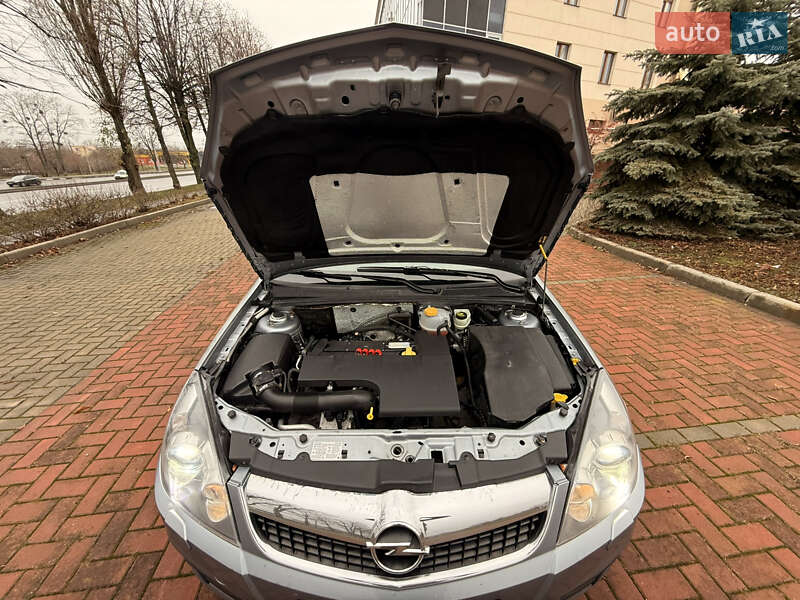 Седан Opel Vectra 2008 в Харькове