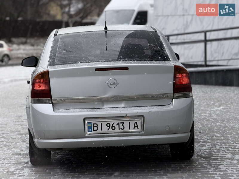 Седан Opel Vectra 2006 в Полтаве
