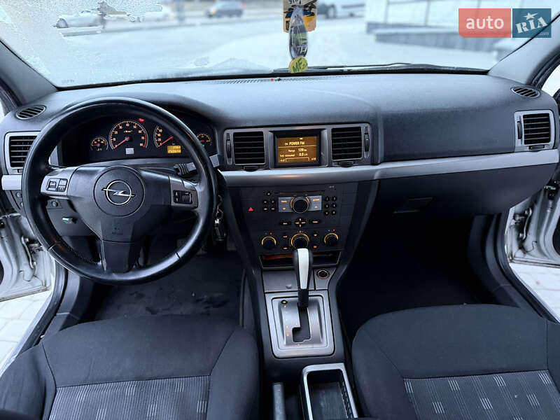 Седан Opel Vectra 2006 в Полтаве