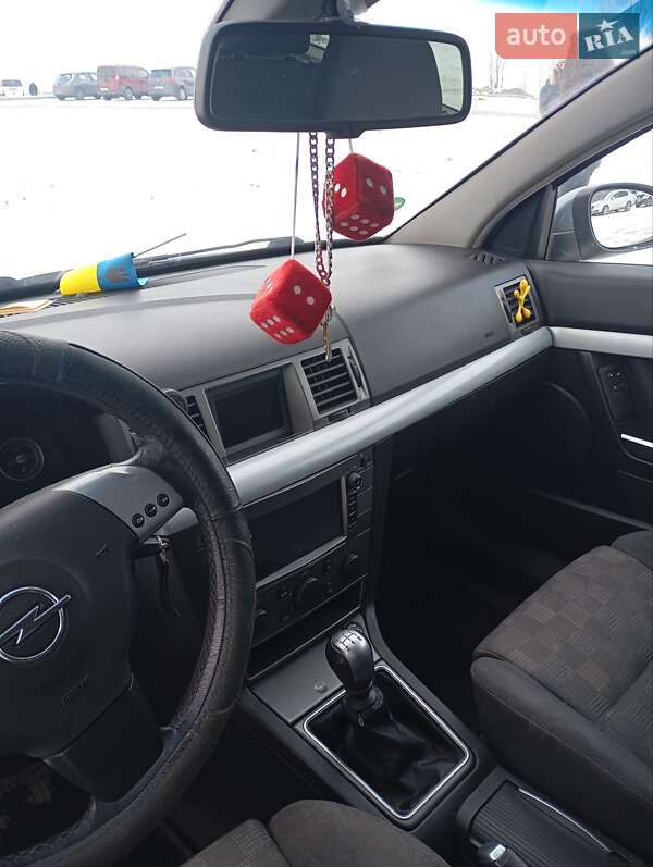 Универсал Opel Vectra 2003 в Черкассах