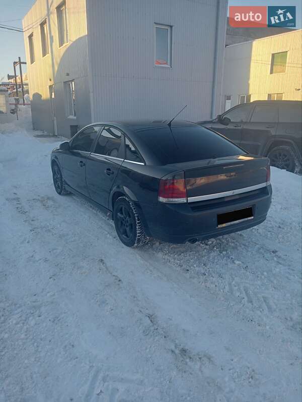 Лифтбек Opel Vectra 2003 в Львове