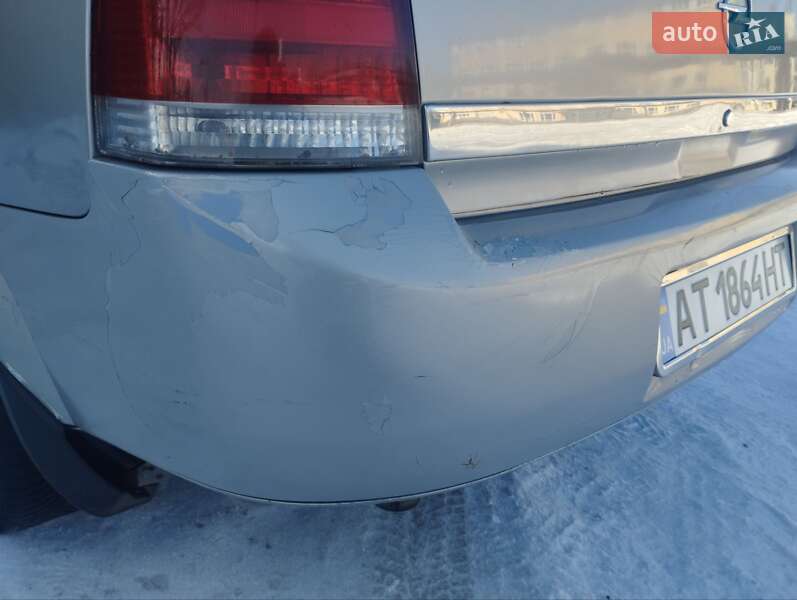 Седан Opel Vectra 2005 в Надворной