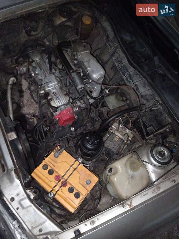 Седан Opel Vectra 1990 в Лубнах