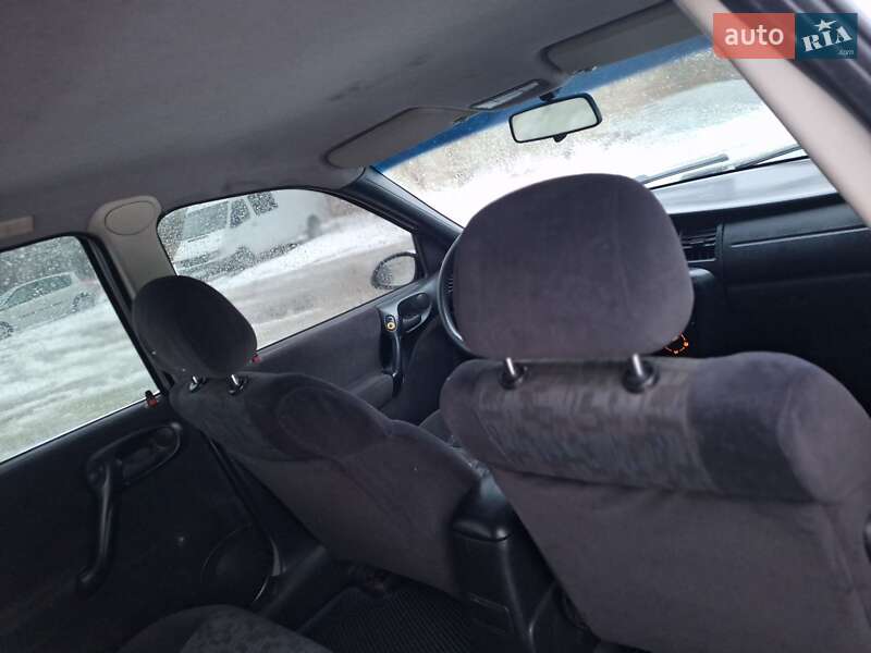 Универсал Opel Vectra 1998 в Черновцах