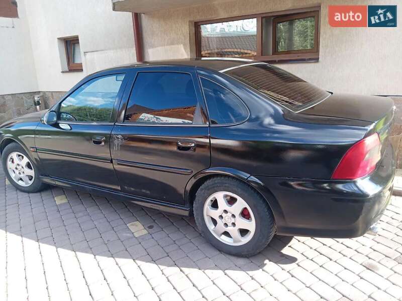 Седан Opel Vectra 2001 в Ивано-Франковске