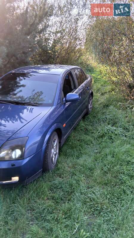 Седан Opel Vectra 2003 в Львове