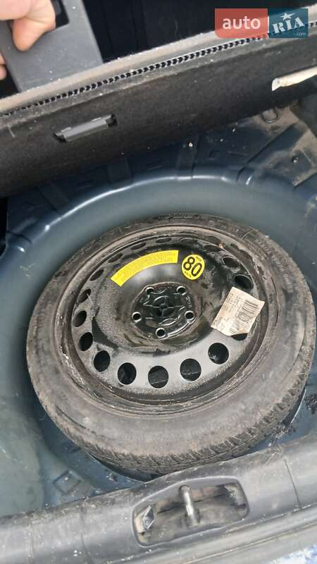 Седан Opel Vectra 2003 в Львове