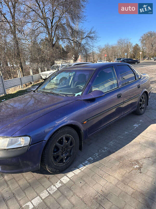 Седан Opel Vectra 1996 в Апостолово