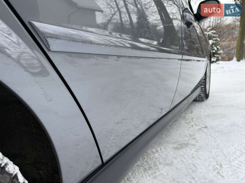 Седан Opel Vectra 2005 в Львове