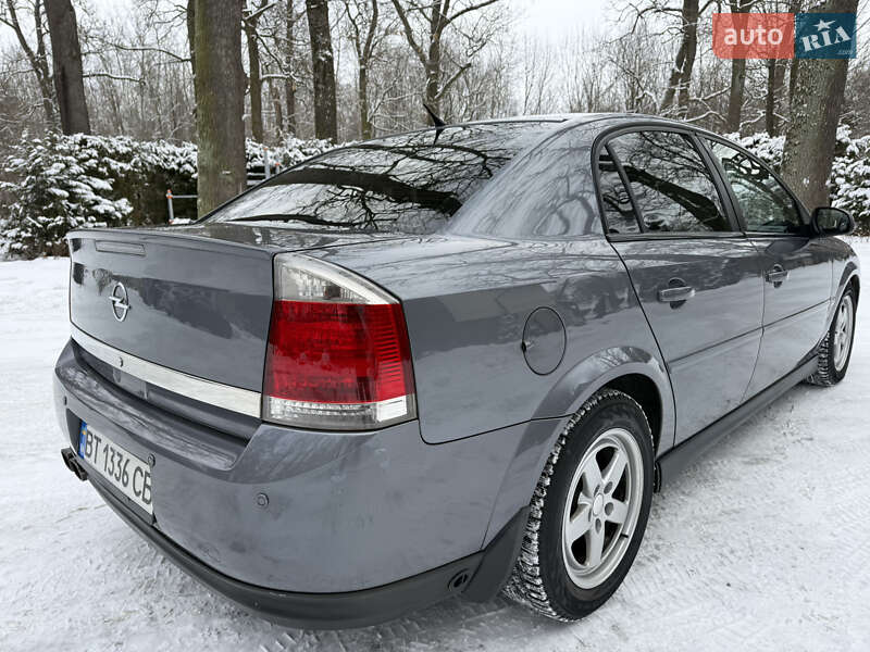 Седан Opel Vectra 2005 в Львове