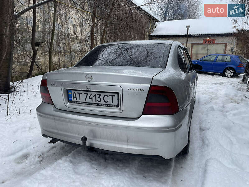 Седан Opel Vectra 1999 в Новой Ушице
