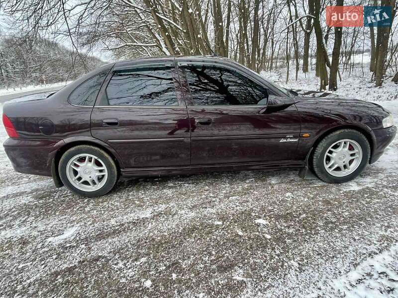 Седан Opel Vectra 2000 в Черновцах