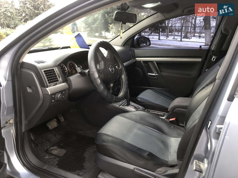 Универсал Opel Vectra 2005 в Николаеве