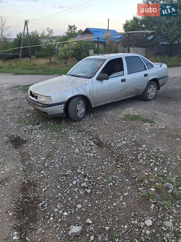 Седан Opel Vectra 1991 в Чернігові