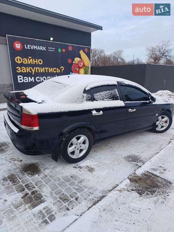 Седан Opel Vectra 2006 в Трускавці