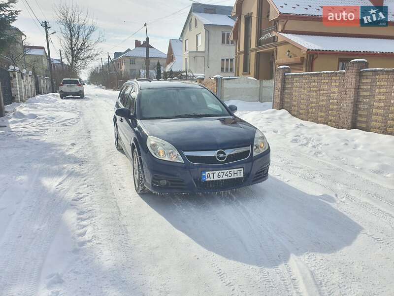 Универсал Opel Vectra 2006 в Ивано-Франковске