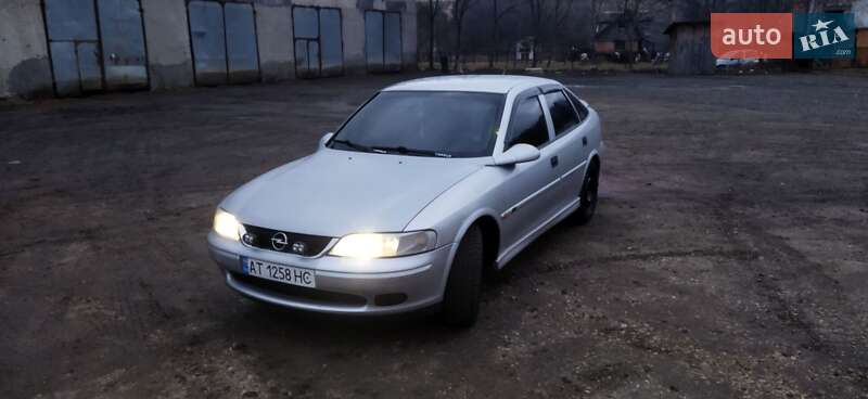 Ліфтбек Opel Vectra 2001 в Ворохті