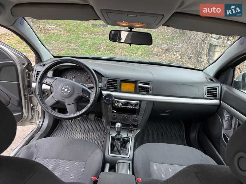 Седан Opel Vectra 2002 в Києві