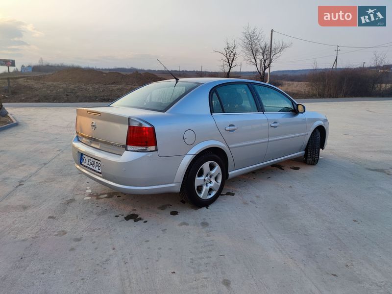 Седан Opel Vectra 2008 в Ужгороде