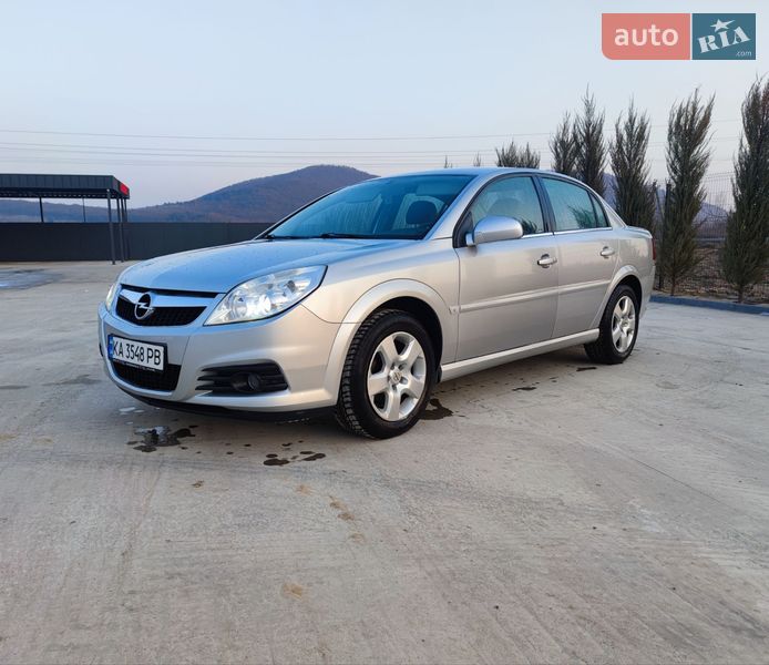Седан Opel Vectra 2008 в Ужгороде