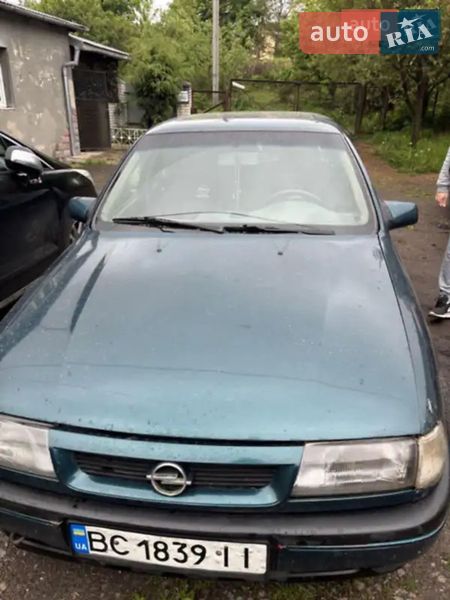 Седан Opel Vectra 1995 в Львове
